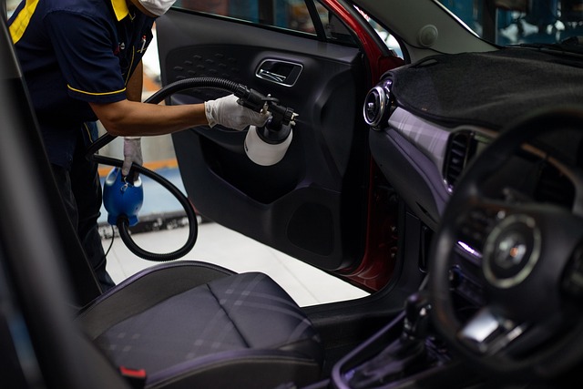 De ultieme gids naar een schone auto: autowasproducten, methoden en de milieuvriendelijke benadering